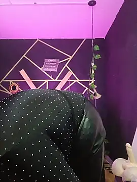 Gelena Black online show from 11/12/25, 01:22