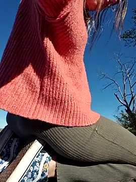 KSwonderland6 online show from 10/20/25, 03:34