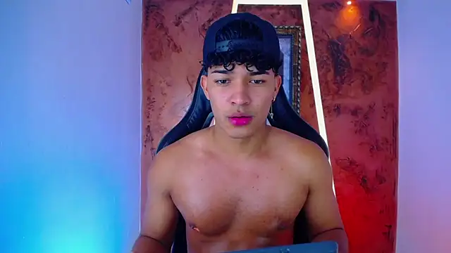 Snapshot of jamescurli_ chatting on 02/25/25, 07:20 jamescurli online show from 02/25/25, 07:20