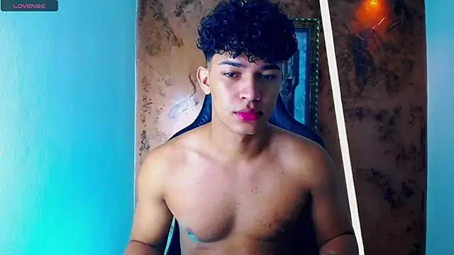 Snapshot of jamescurli_ chatting on 03/16/25, 04:41 jamescurli online show from 03/16/25, 04:41