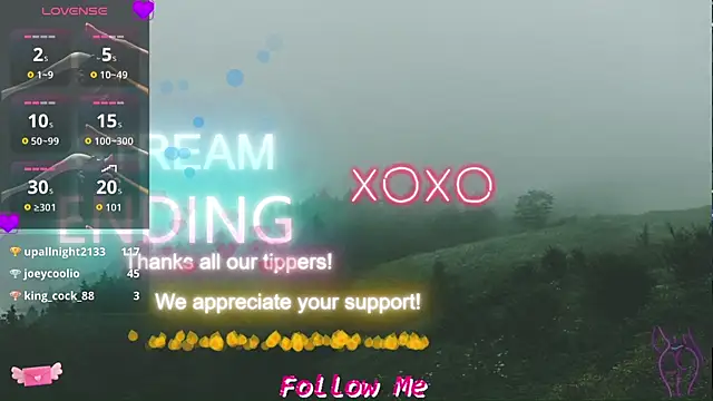 QueenYsuRey online show from 10/22/25, 04:46