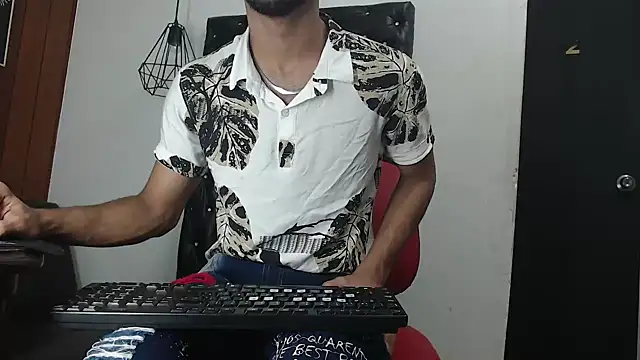 Snapshot of jhon_ath chatting on 02/15/25, 04:47 jhon ath online show from 02/15/25, 04:47