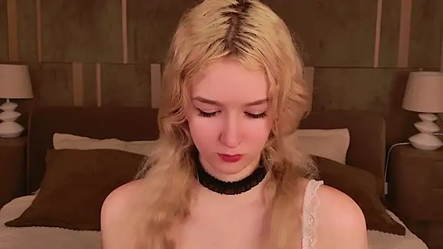 Snapshot of NaomiLoys chatting on 03/09/25, 09:57 NaomiLoys online show from 03/09/25, 09:57