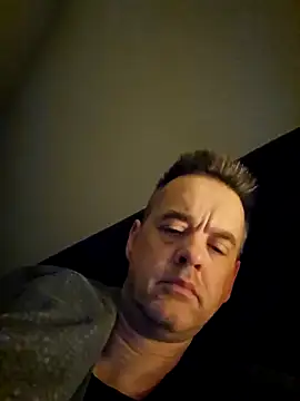 Snapshot of Hectorthyssen1 chatting on 01/03/25, 08:32 Hectorthyssen1 online show from 01/03/25, 08:32