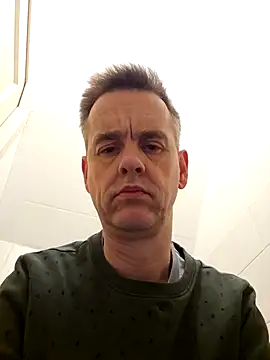 Snapshot of Hectorthyssen1 chatting on 01/09/25, 08:55 Hectorthyssen1 online show from 01/09/25, 08:55