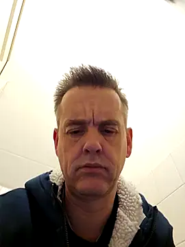 Snapshot of Hectorthyssen1 chatting on 01/12/25, 09:29 Hectorthyssen1 online show from 01/12/25, 09:29