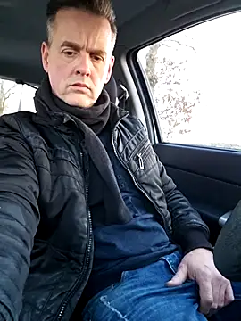 Snapshot of Hectorthyssen1 chatting on 02/17/25, 04:48 Hectorthyssen1 online show from 02/17/25, 04:48