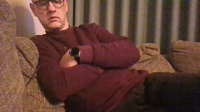 Snapshot of Hectorthyssen1 chatting on 02/22/25, 11:46 Hectorthyssen1 online show from 02/22/25, 11:46