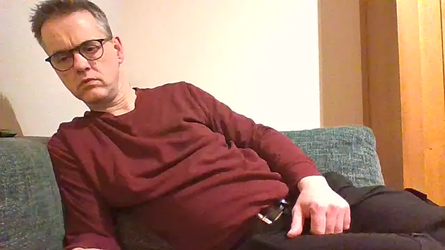 Snapshot of Hectorthyssen1 chatting on 02/24/25, 11:09 Hectorthyssen1 online show from 02/24/25, 11:09