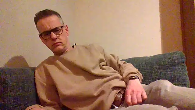 Snapshot of Hectorthyssen1 chatting on 03/14/25, 11:11 Hectorthyssen1 online show from 03/14/25, 11:11