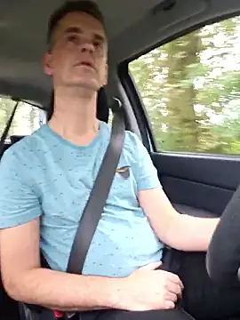 Snapshot of Hectorthyssen1 chatting on 09/18/25, 01:46 Hectorthyssen1 online show from 09/18/25, 01:46