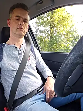 Snapshot of Hectorthyssen1 chatting on 09/30/25, 02:44 Hectorthyssen1 online show from 09/30/25, 02:44