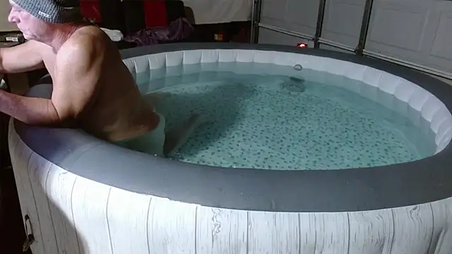 69vivian online show from 02/22/25, 01:33