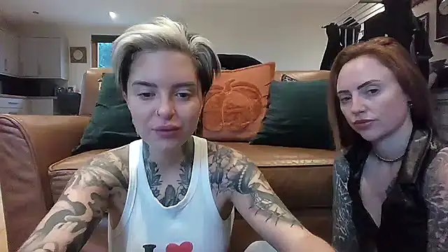 Alexandersonxo online show from 11/18/25, 09:14