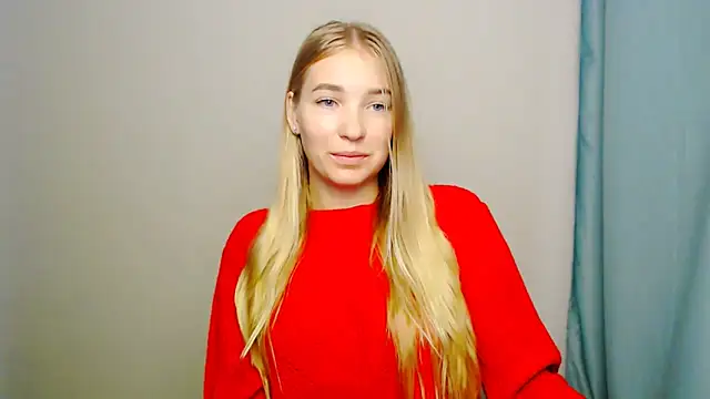 Snapshot of Queen_ofLove chatting on 11/12/25, 11:54 Queen ofLove online show from 11/12/25, 11:54