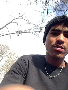 Snapshot of Ryan-hot chatting on 01/09/25, 11:03 Ryan-hot online show from 01/09/25, 11:03