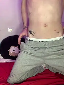 Snapshot of Ryan-hot chatting on 02/01/25, 02:16 Ryan-hot online show from 02/01/25, 02:16