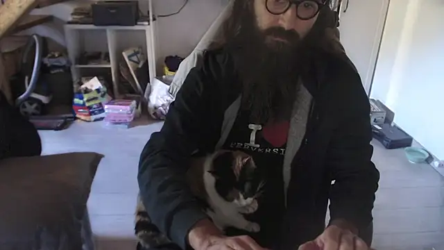 contemptumundi888 online show from 10/18/25, 09:54