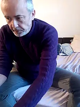 Snapshot of GayPourToi chatting on 02/23/25, 05:18 GayPourToi online show from 02/23/25, 05:18