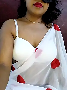 Snapshot of deslisexpriya chatting on 03/08/25, 09:06 deslisexpriya online show from 03/08/25, 09:06