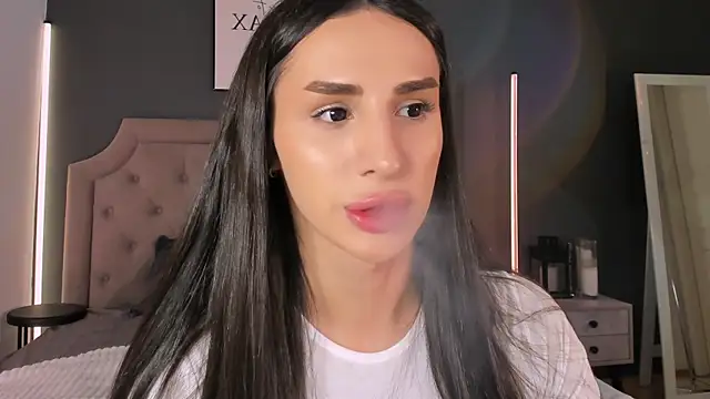 Kim Oberlin  online show from 11/10/25, 04:17