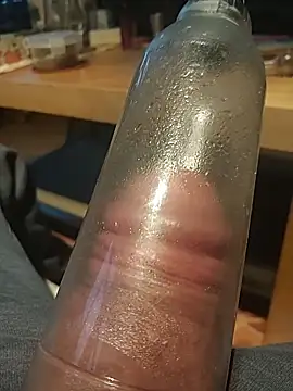 Gilgamesch1704 online show from 01/03/25, 07:27