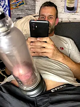 Gilgamesch1704 online show from 09/18/25, 07:16