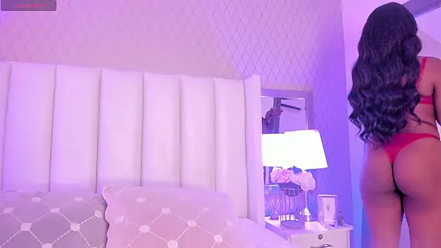 Snapshot of SophiaSmiiths_ chatting on 10/24/25, 07:21 SophiaSmiiths online show from 10/24/25, 07:21