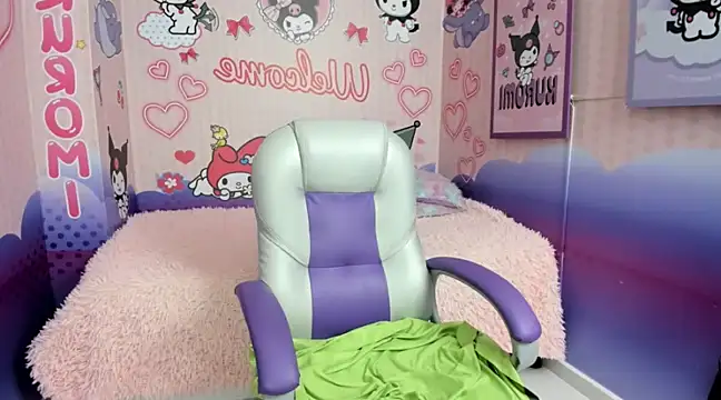 ariana  sweet  online show from 01/21/25, 12:25