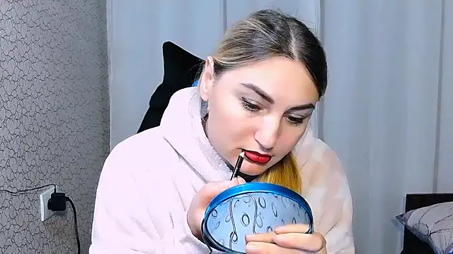 JaneLaJewel online show from 10/30/25, 07:25