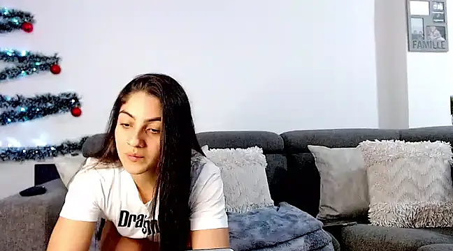 Snapshot of sweet_sara2 chatting on 12/22/24, 11:20 sweet sara2 online show from 12/22/24, 11:20