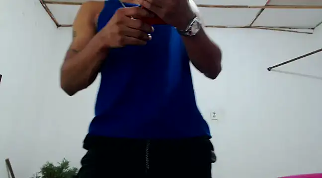 Snapshot of fernandez_latinblackk chatting on 12/10/24, 10:58 fernandez latinblackk online show from 12/10/24, 10:58