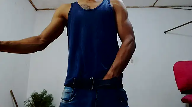 Snapshot of fernandez_latinblackk chatting on 12/13/24, 04:54 fernandez latinblackk online show from 12/13/24, 04:54