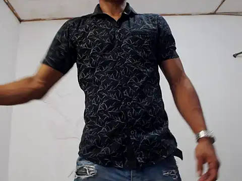 Snapshot of fernandez_latinblackk chatting on 01/29/25, 04:15 fernandez latinblackk online show from 01/29/25, 04:15