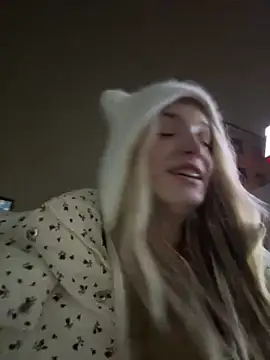 Sweet Evva online show from 12/04/24, 09:35