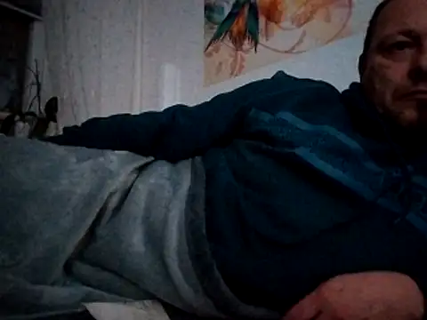 Snapshot of ich411983 chatting on 01/11/25, 10:51 ich411983 online show from 01/11/25, 10:51