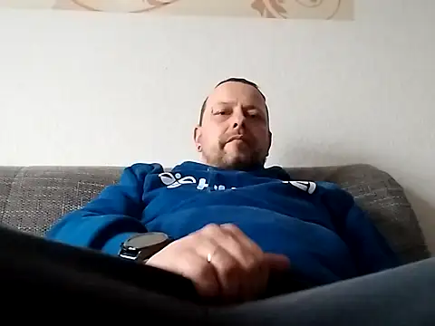Snapshot of ich411983 chatting on 02/28/25, 03:37 ich411983 online show from 02/28/25, 03:37