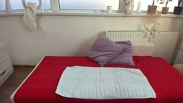 Arya Shinex online show from 12/12/24, 07:41