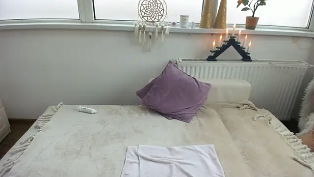 Arya Shinex online show from 01/10/25, 11:00