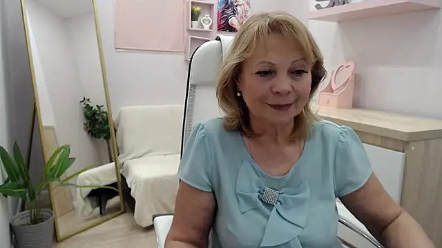 Milla Cutie18 online show from 02/27/25, 11:52