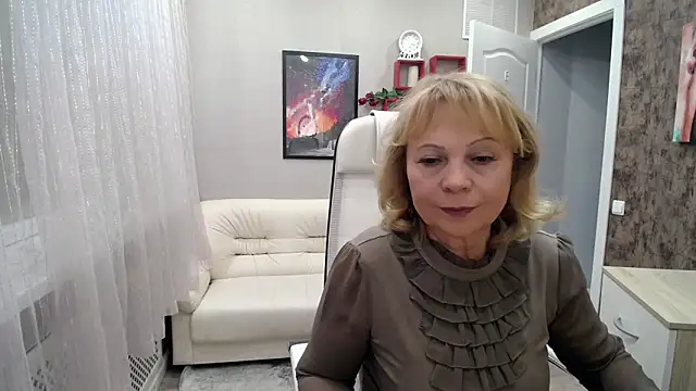 Milla Cutie18 online show from 03/12/25, 07:02