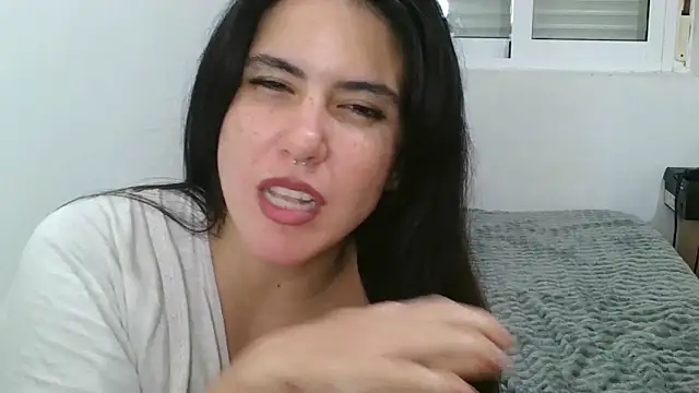 Snapshot of AbyCarson chatting on 12/24/24, 03:26 AbyCarson online show from 12/24/24, 03:26
