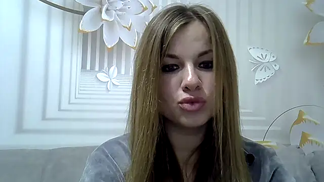 Snapshot of TinaFun4u chatting on 12/01/24, 11:47 TinaFun4u online show from 12/01/24, 11:47