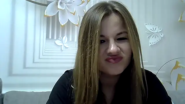 Snapshot of TinaFun4u chatting on 12/11/24, 09:34 TinaFun4u online show from 12/11/24, 09:34