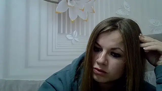 Snapshot of TinaFun4u chatting on 02/03/25, 08:35 TinaFun4u online show from 02/03/25, 08:35