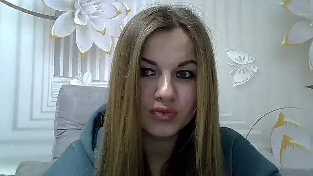 Snapshot of TinaFun4u chatting on 02/11/25, 11:22 TinaFun4u online show from 02/11/25, 11:22