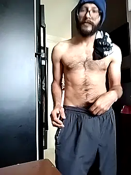 Snapshot of hairyserious chatting on 02/25/25, 05:25 hairyserious online show from 02/25/25, 05:25