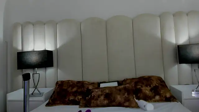 Snapshot of NataGarcia chatting on 12/26/24, 06:12 NataGarcia online show from 12/26/24, 06:12