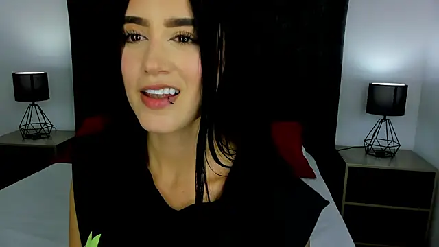 Snapshot of NataGarcia chatting on 01/15/25, 06:08 NataGarcia online show from 01/15/25, 06:08