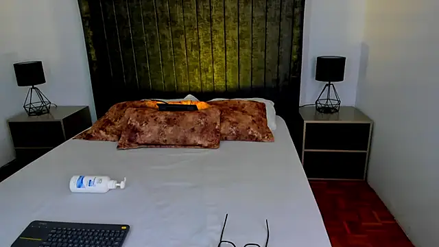 Snapshot of NataGarcia chatting on 01/24/25, 02:30 NataGarcia online show from 01/24/25, 02:30